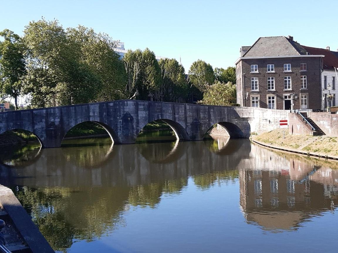 Roermond Uniek Stadspand, Compleet Woonhuis エクステリア 写真